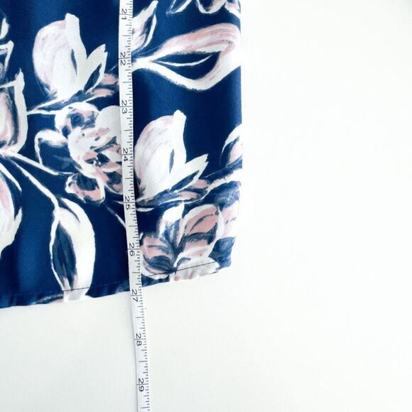 Lush Womens Blouse Long Sleeve V Neckline Floral Blue Medium - Picture 6 of 7